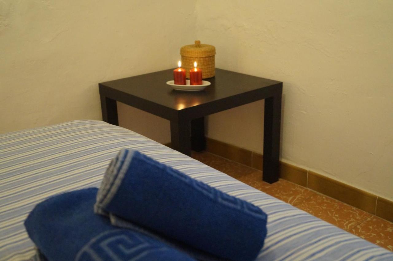 Casa Rural La Jara -Fonda De Navarres- Hotell Exteriör bild